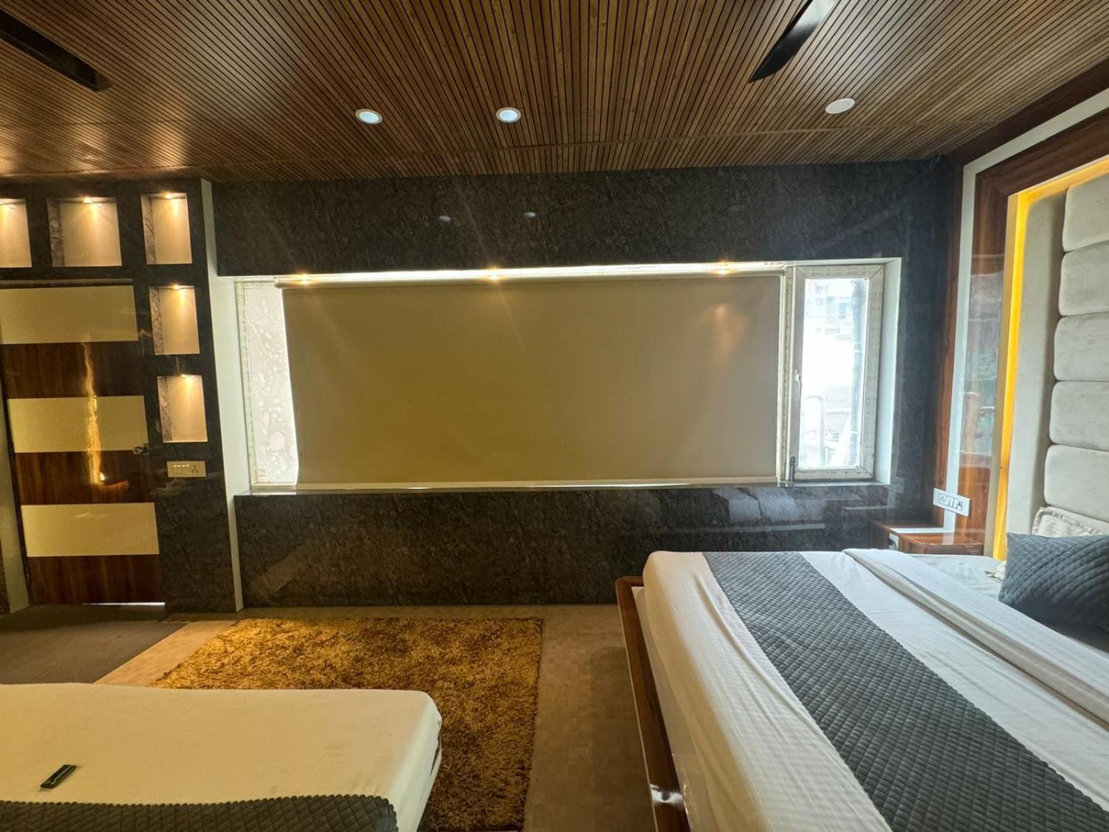 Hotel Dev Ganga Rishikesh Exterior photo
